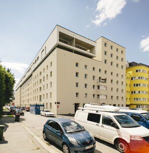 Aufstockung und Sanierung Wohnanlage Saggen