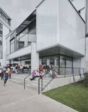 Schulen Kettenbrücke