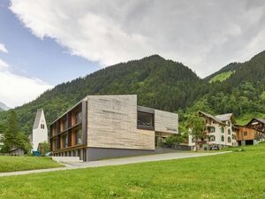Schule und Kindergarten Brand