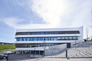 Aist Business Center