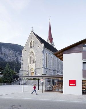 Dorfplatz und miniM Stans