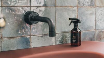 Raffinierte Eleganz: Sensorarmaturen von JEE-O