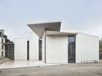 Forster Pfosten Riegel Brandschutzfassade aus Stahl