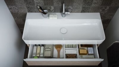 Robuste Keramik in klaren Linien