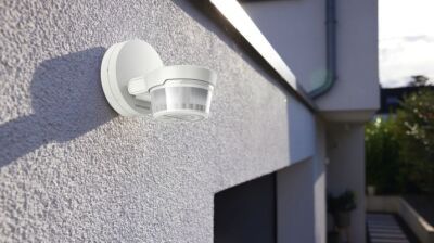 Bewegungserkennung mit IQ dank Busch-Wächter® PRO KNX
