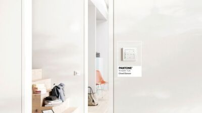 Cloud Dancer trifft Gira Design