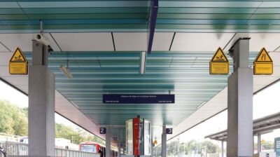 Metall-Design-Außendecke für den Bahnhof