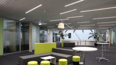 5.000 qm NE Lamellendecke für das Fraunhofer IEE