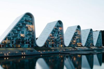 TONALITY – die hinterlüftete Keramikfassade