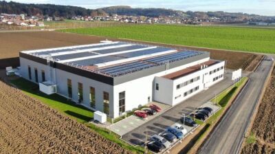 Jubiläum: 1 Jahr Fensterprofile und Platten aus Wollsdorf