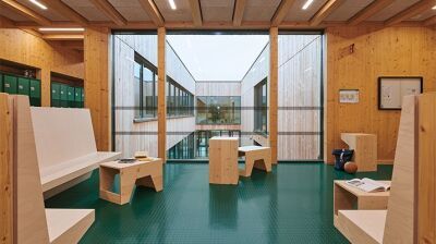 Nachhaltig Wohlfühlen im Holz-Schulhaus