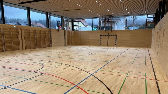Neue Sporthalle vereint Funktion und Ästhetik