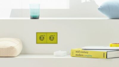 JUNG HOME. JUST SMART.